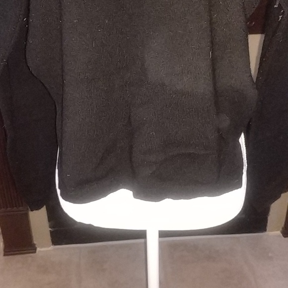 Black Cashmere Sweater - Picture 6 of 6